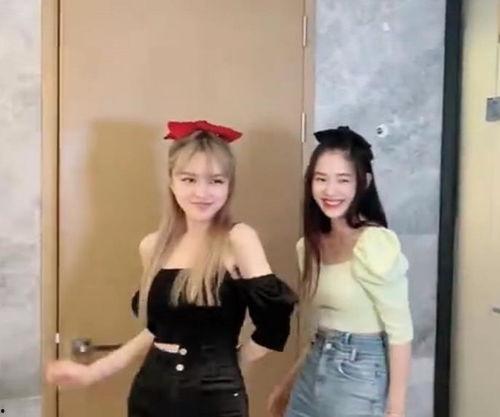 福利姬声优小允在线观看,在线观看，声线魅力倾倒众生